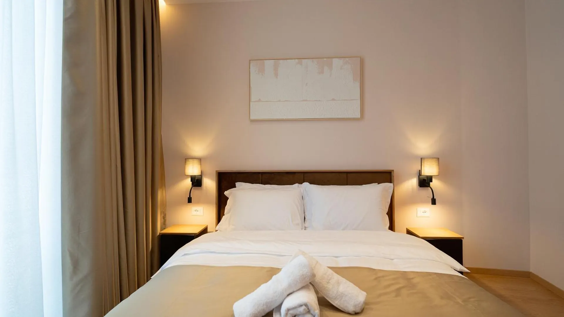 Hotel Boutique Jera Tiran Han/Misafirhane