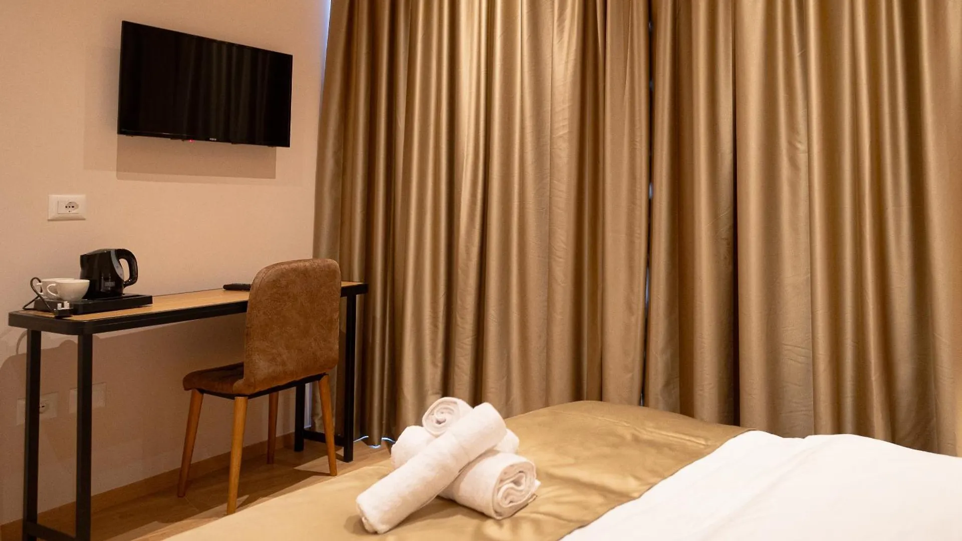 Hotel Boutique Jera Tiran